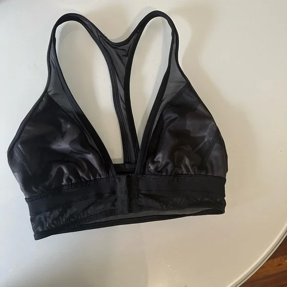 Lululemon Athletica Black Mesh Crop Top - Picture 2 of 5